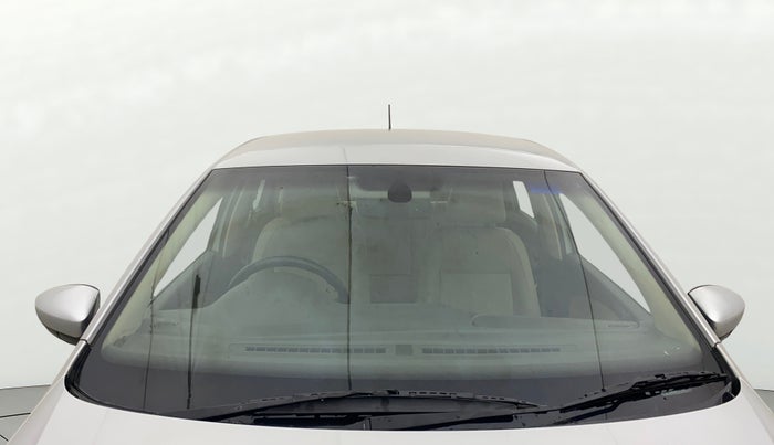 2016 Volkswagen Vento HIGHLINE PETROL AT, Petrol, Automatic, 52,937 km, Front Windshield