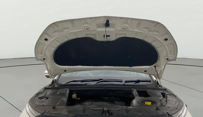 2024 MG HECTOR PLUS SHARP PRO 2.0 TURBO DIESEL 7 STR, Diesel, Manual, 25,742 km, Open Bonet