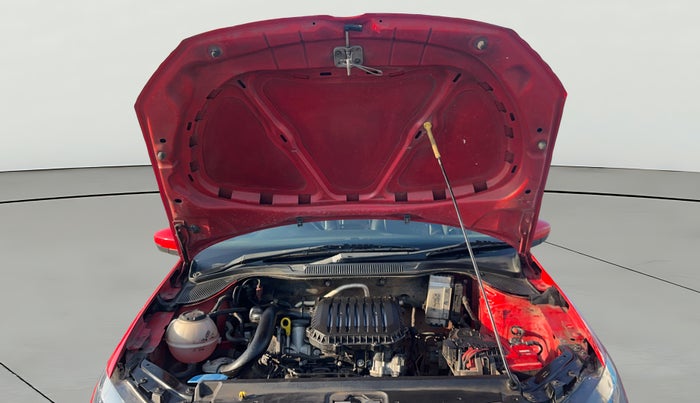 2019 Volkswagen Polo HIGHLINE PLUS 1.0, Petrol, Manual, 1,23,914 km, Open Bonet