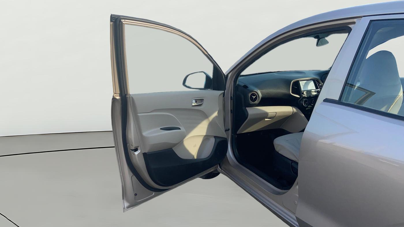2019 Hyundai NEW SANTRO SPORTZ AMT, Petrol, Automatic, 16,913 km, LHS Front Door