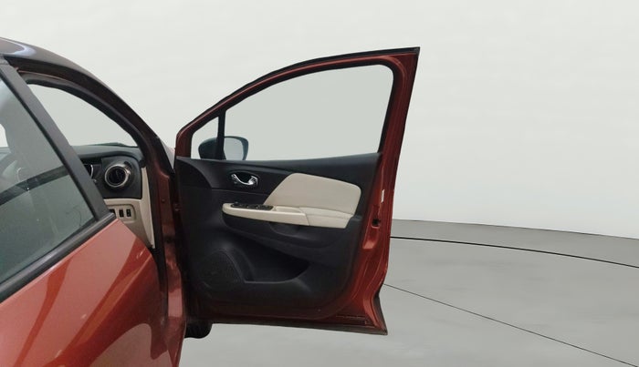 2017 Renault Captur PLATINE DIESEL , Diesel, Manual, 95,011 km, RHS Front Door