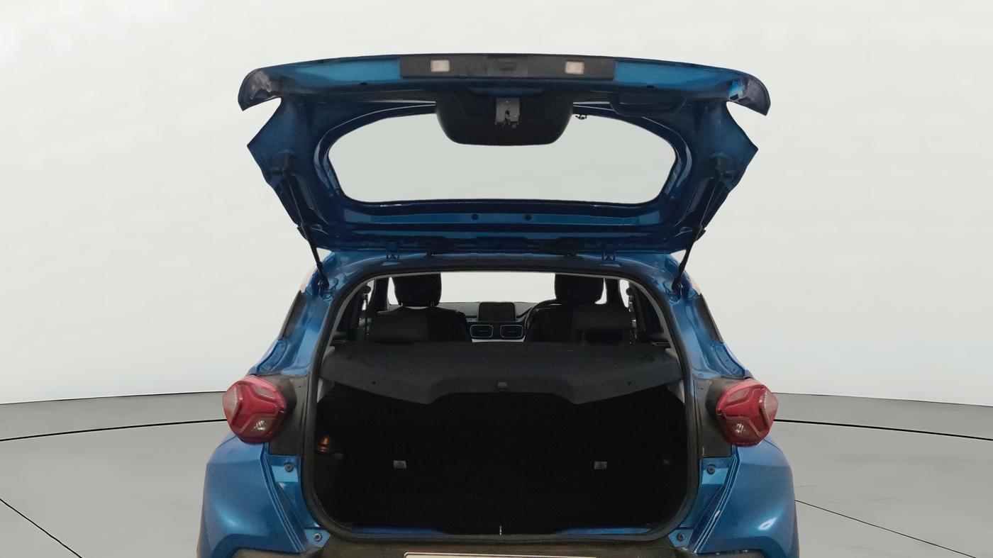 2021 Tata PUNCH CREATIVE AMT 1.2 RTN DUAL TONE, Petrol, Automatic, 19,571 km, Boot Door Open