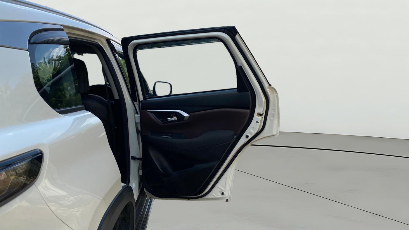 2025 Maruti Grand Vitara Delta Plus Hybrid eCVT, Hybrid, Automatic, 12,045 km, RHS Rear Door