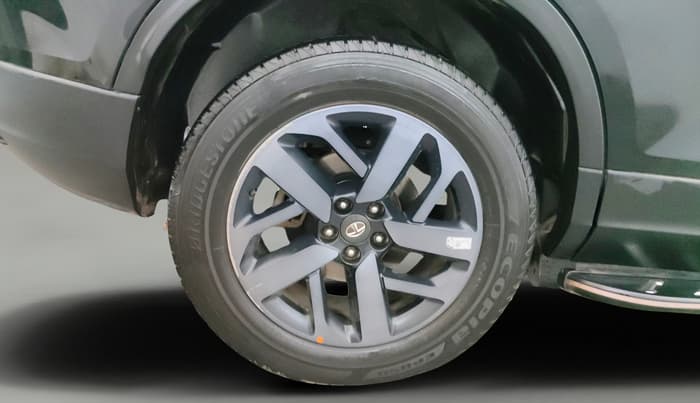 2022 Tata Safari XZA PLUS, Diesel, Automatic, 52,660 km, Right Rear Wheel