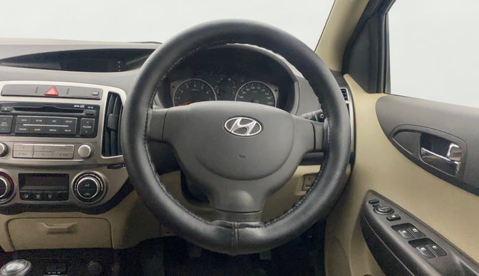 2013 Hyundai i20 MAGNA 1.2, Petrol, Manual, 26,858 km, Steering Wheel Close Up