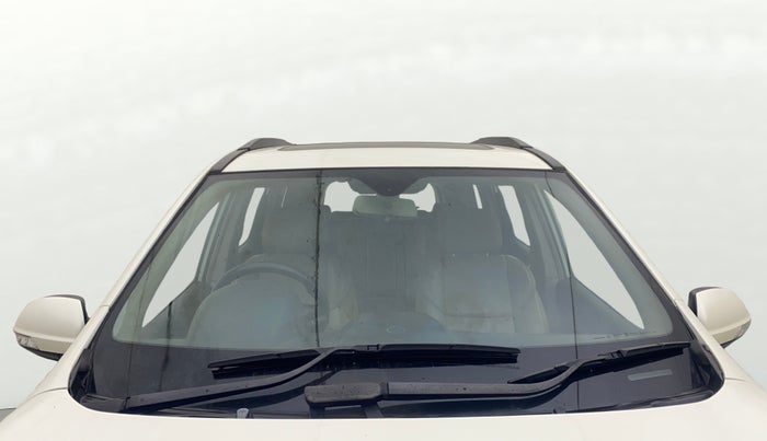 2017 Mahindra XUV500 W10 AT, Diesel, Automatic, 76,548 km, Front Windshield