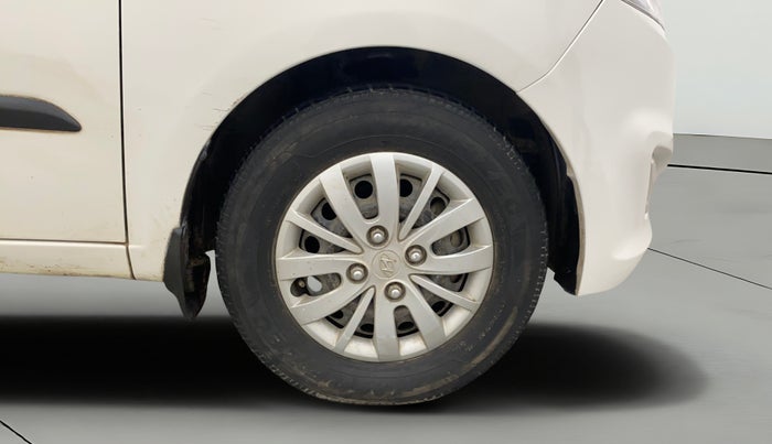 2015 Hyundai i10 SPORTZ 1.1, Petrol, Manual, 49,456 km, Right Front Wheel