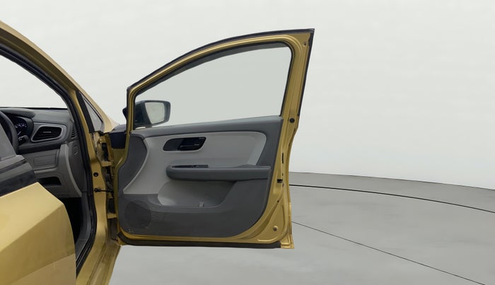 2020 Tata ALTROZ XE PETROL, Petrol, Manual, 58,689 km, RHS Front Door