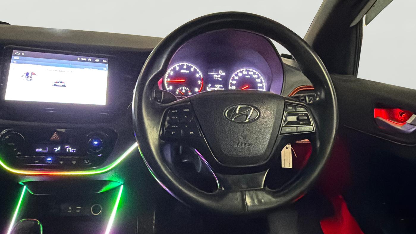 2019 Hyundai Verna 1.4 EX PETROL, Petrol, Manual, 60,690 km, Steering Wheel Close Up