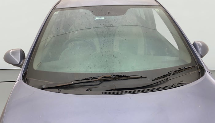 2014 Hyundai Xcent SX AT 1.2 (O), CNG, Automatic, 1,20,410 km, Front Windshield