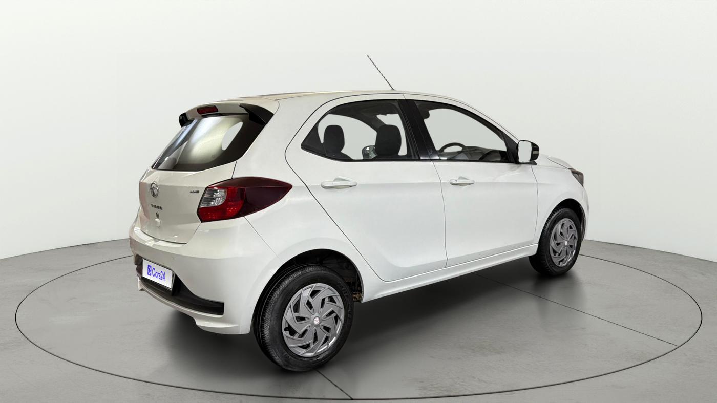 2023 Tata Tiago XT CNG, CNG, Manual, 40,825 km, Right Back Diagonal