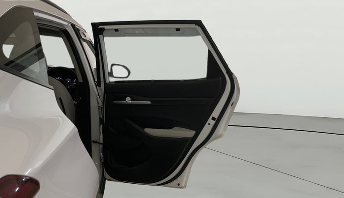 2022 KIA SELTOS HTK PLUS 1.5 IMT, Petrol, Manual, 88,718 km, RHS Rear Door