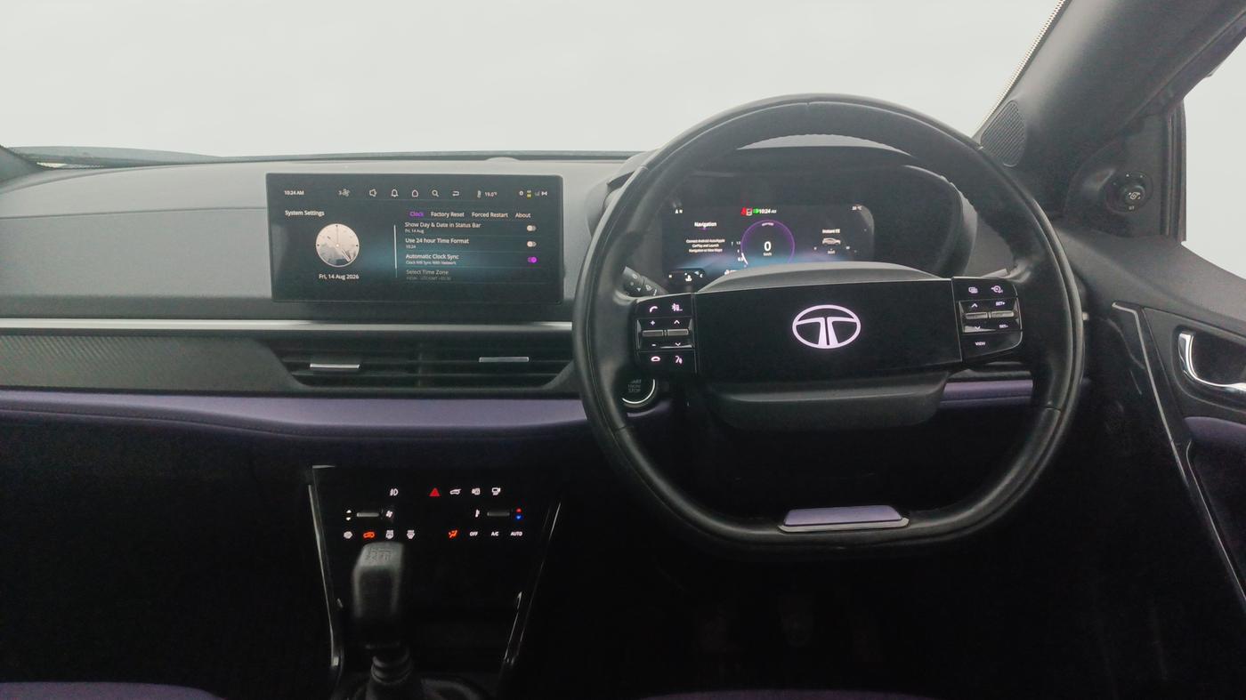 2023 Tata NEXON FEARLESS PURPLE + SUNROOF DUAL TONE 1.2 PETROL, Petrol, Manual, 25,480 km, Steering Wheel Close Up