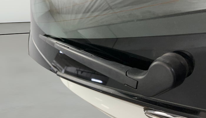 2023 Tata ALTROZ XZA PLUS, Petrol, Automatic, 82,153 km, Rear Wiper