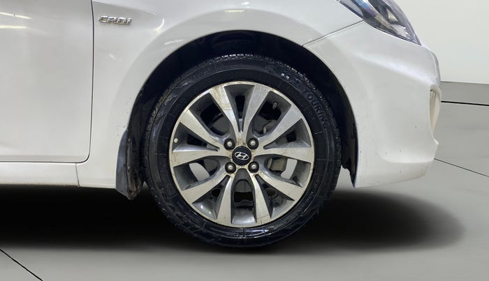 2014 Hyundai Verna FLUIDIC 1.6 CRDI SX, Diesel, Manual, 1,11,484 km, Right Front Wheel