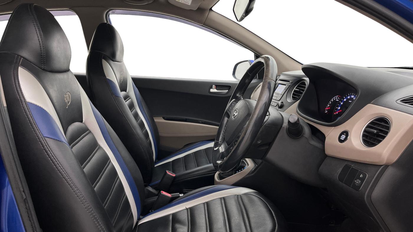 2015 Hyundai Xcent SX AT 1.2 (O), Petrol, Automatic, 63,320 km, Right Side Front Door Cabin