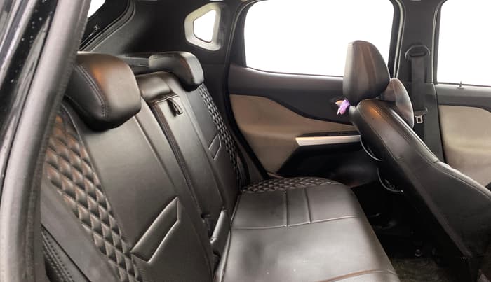 2021 Nissan MAGNITE XV MT, Petrol, Manual, 43,034 km, Right Side Rear Door Cabin