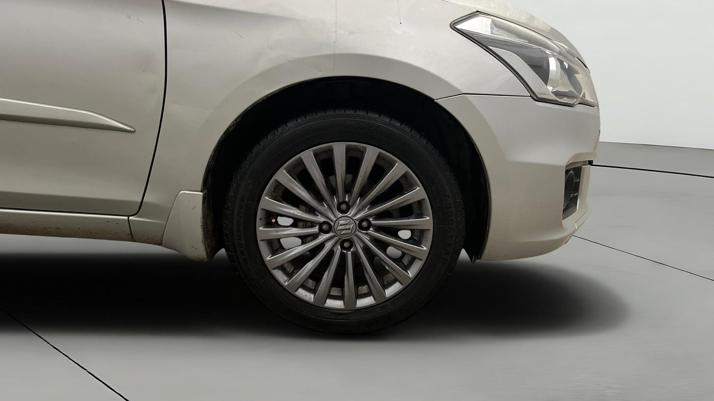 2017 Maruti Ciaz ALPHA 1.4 PETROL, Petrol, Manual, 39,018 km, Right Front Wheel
