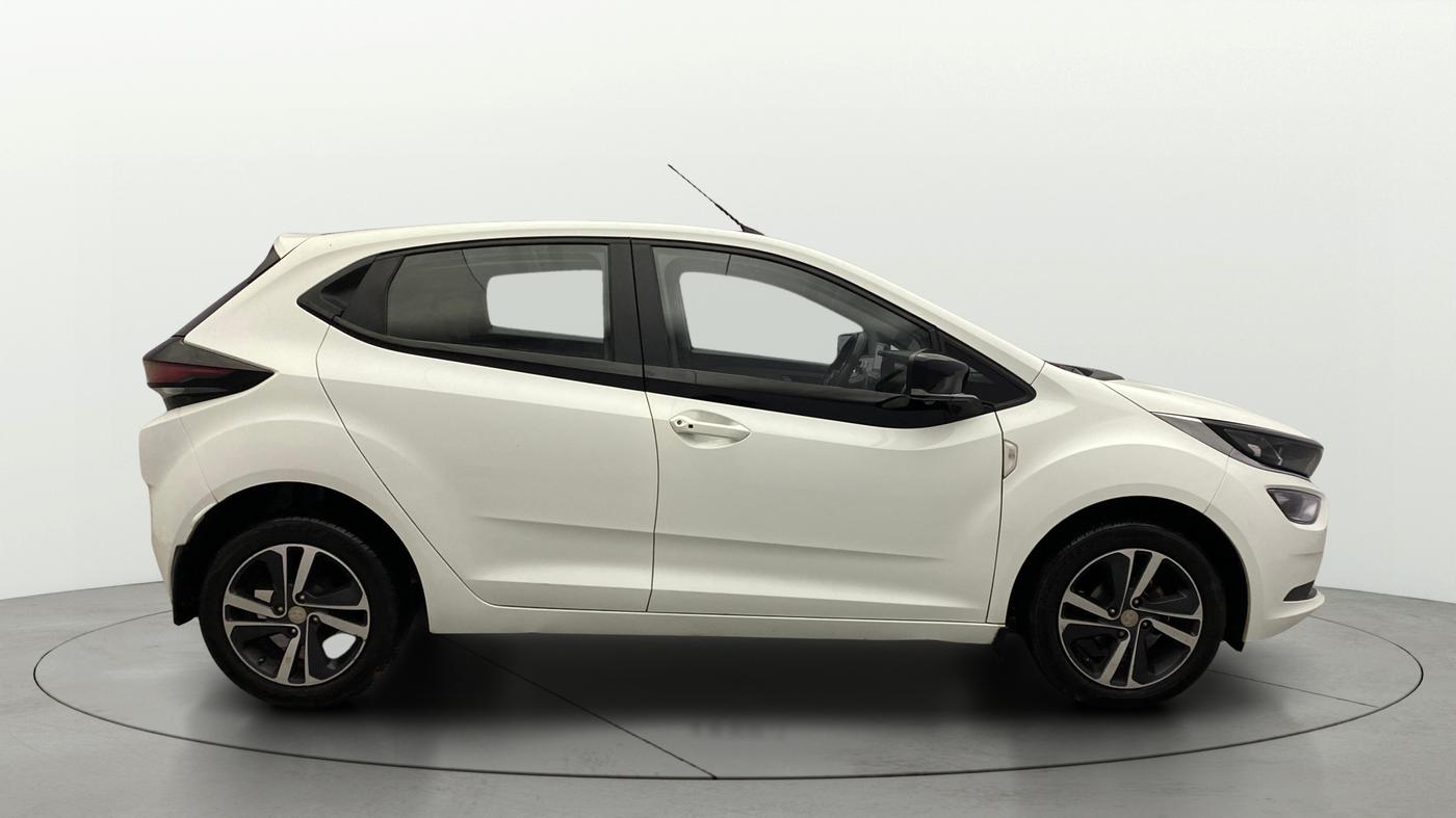 2020 Tata ALTROZ XZ PETROL, Petrol, Manual, 36,994 km, Right Side View