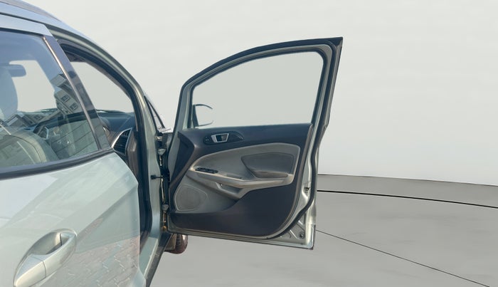 2013 Ford Ecosport TITANIUM 1.0L ECOBOOST, Petrol, Manual, 1,02,167 km, RHS Front Door