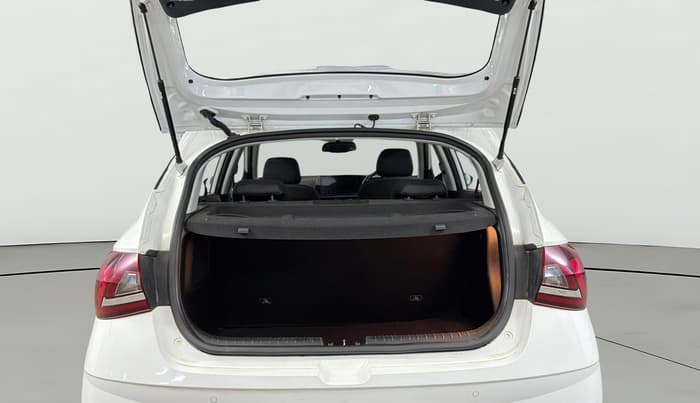 2022 Hyundai NEW I20 ASTA (O) 1.2 MT, Petrol, Manual, 16,688 km, Boot Open Zoomed View