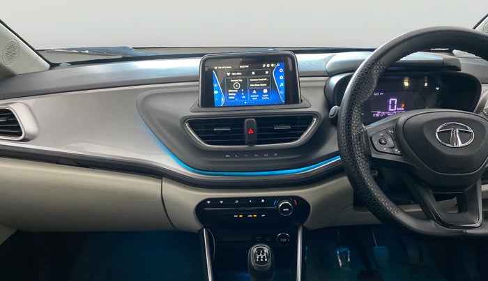 2023 Tata ALTROZ XZ CNG, CNG, Manual, 37,900 km, Air Conditioner