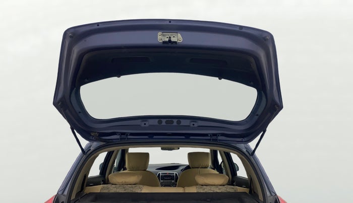 2014 Hyundai i20 SPORTZ 1.2, Petrol, Manual, 70,783 km, Boot Door Open