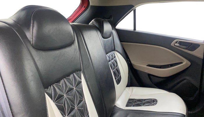 2016 Hyundai Elite i20 SPORTZ 1.4 CRDI, Diesel, Manual, 73,206 km, Right Side Rear Door Cabin