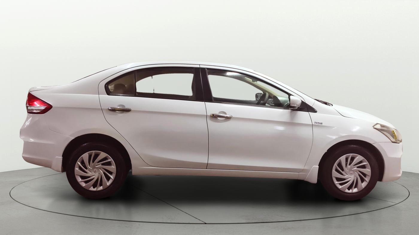 2016 Maruti Ciaz VDI+ SHVS, Diesel, Manual, 73,092 km, Right Side View