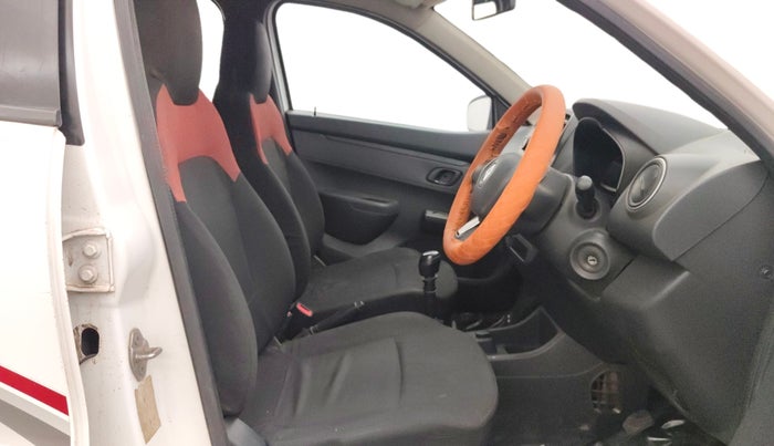 2016 Renault Kwid RXL, Petrol, Manual, 80,826 km, Right Side Front Door Cabin