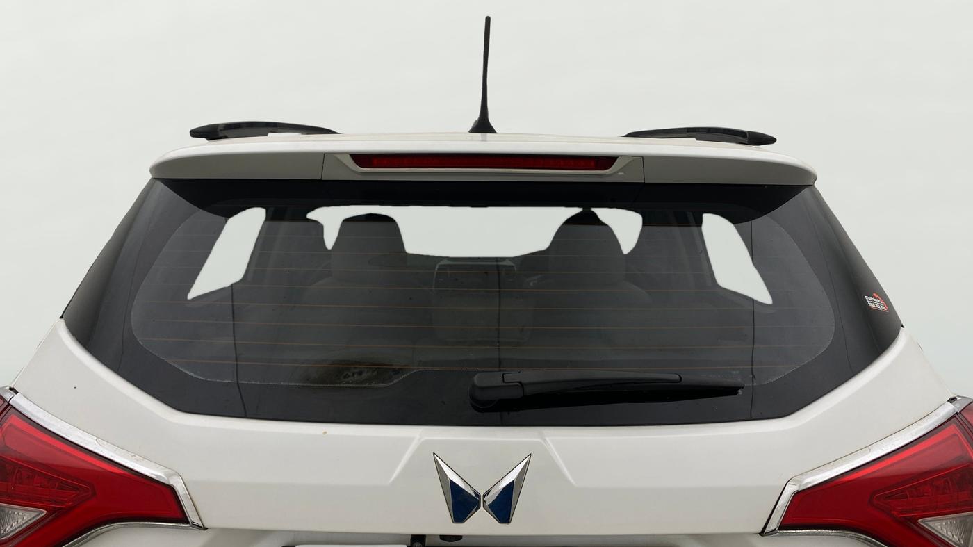 2024 Mahindra XUV300 W8 (O) 1.2 PETROL AMT, Petrol, Automatic, 45,360 km, Rear Windshield