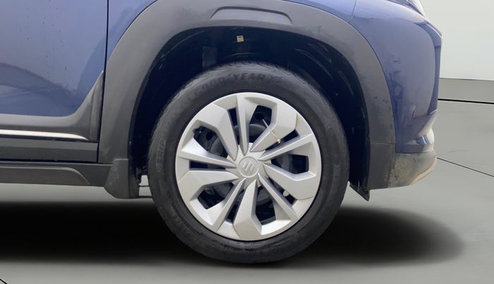 2023 Maruti FRONX SIGMA 1.2 MT, Petrol, Manual, 27,917 km, Right Front Wheel