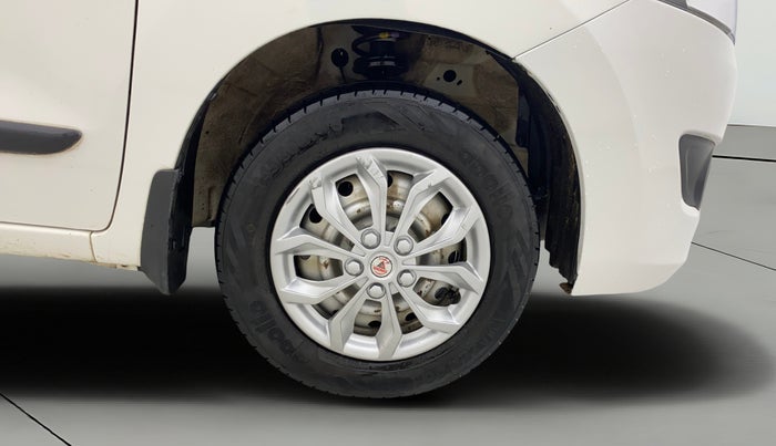 2018 Maruti Wagon R 1.0 LXI CNG, CNG, Manual, 57,393 km, Right Front Wheel