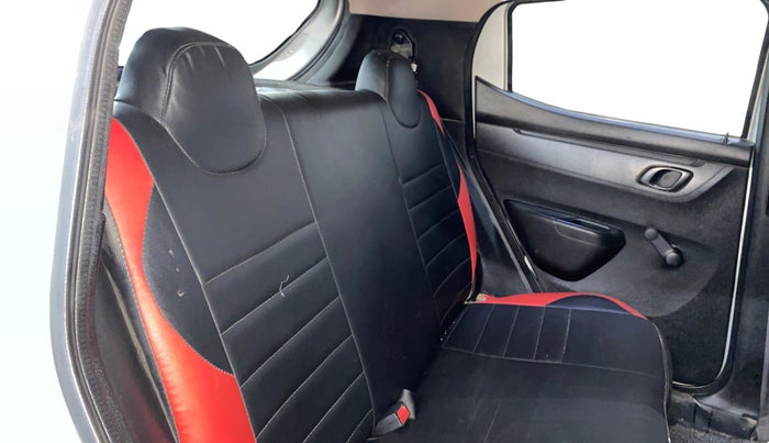 2018 Renault Kwid RXT 1.0, Petrol, Manual, 63,853 km, Right Side Rear Door Cabin