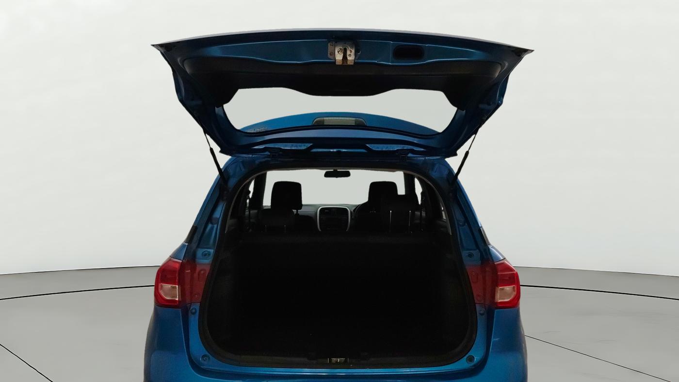2017 Maruti Vitara Brezza VDI (O), Diesel, Manual, 1,32,540 km, Boot Door Open
