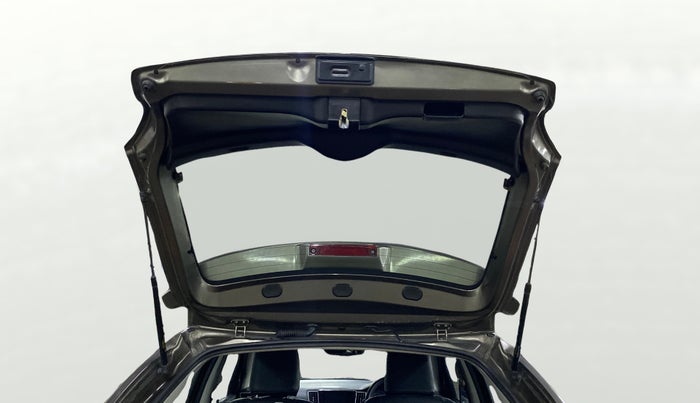 2022 Toyota Glanza G, Petrol, Manual, 39,427 km, Boot Door Open