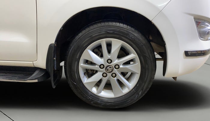 2018 Toyota Innova Crysta 2.7 GX 8 STR, Petrol, Manual, 47,748 km, Right Front Wheel