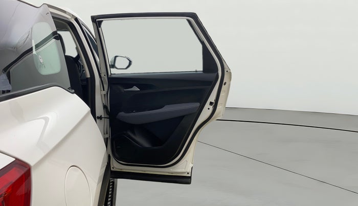 2023 MG HECTOR SMART EX 1.5 PETROL TURBO CVT PETROL, Petrol, Automatic, 25,752 km, RHS Rear Door