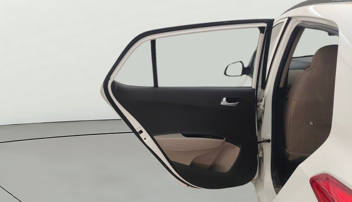 2016 Hyundai Grand i10 ASTA (O) AT 1.2 KAPPA VTVT, Petrol, Automatic, 31,525 km, LHS Rear Door