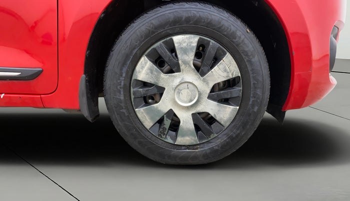 2023 Maruti Swift ZXI PLUS DUAL TONE, Petrol, Manual, 42,218 km, Right Front Wheel