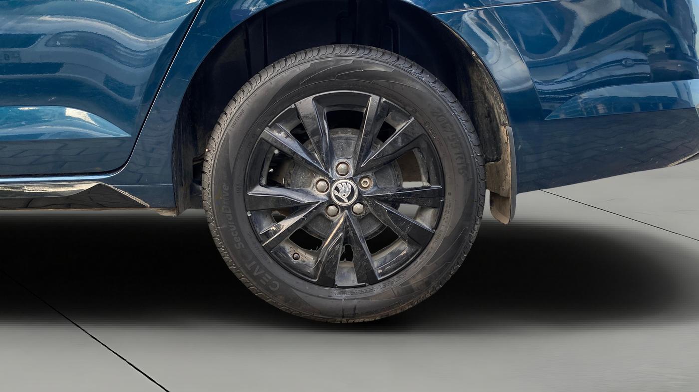 2025 Skoda SLAVIA Monte Carlo 1.0L TSI AT, Petrol, Automatic, 4,018 km, Left Rear Wheel