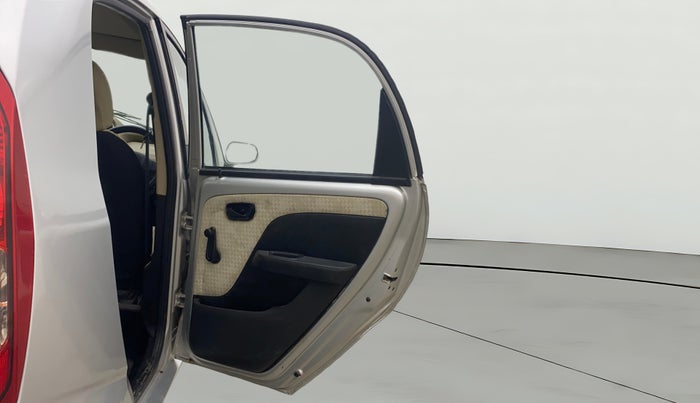 2014 Tata Nano TWIST XT, Petrol, Manual, 58,429 km, RHS Rear Door