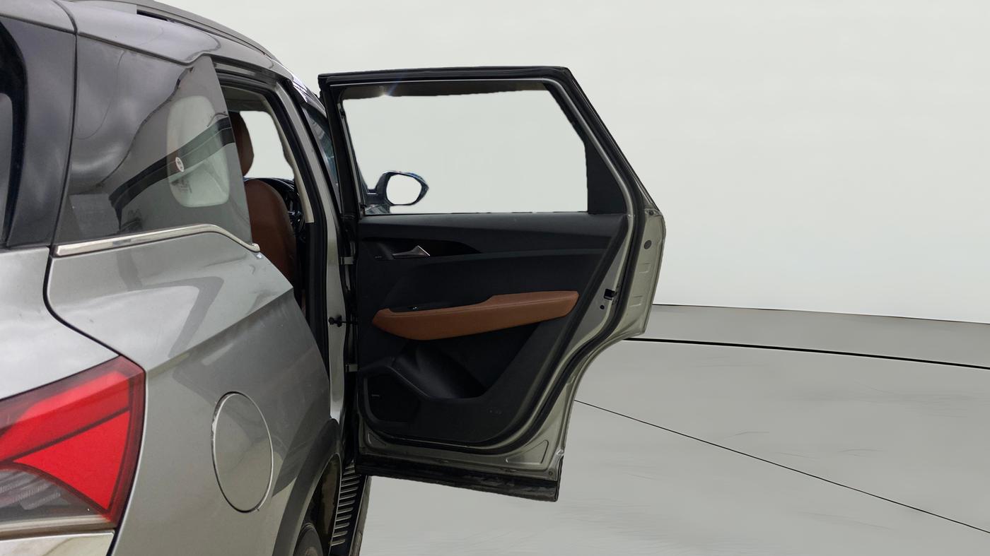 2020 MG HECTOR PLUS SHARP 1.5 PETROL TURBO DCT 6-STR, Petrol, Automatic, 82,467 km, RHS Rear Door
