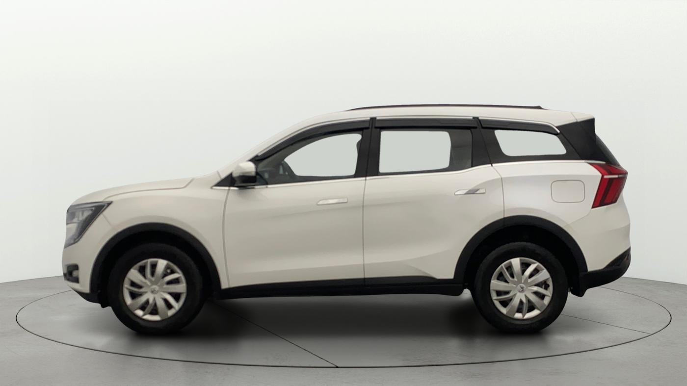 2022 Mahindra XUV700 MX D MT 5 STR, Diesel, Manual, 65,165 km, Left Side