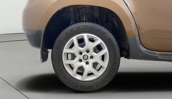 2016 Renault Duster RXL PETROL, Petrol, Manual, 88,147 km, Right Rear Wheel