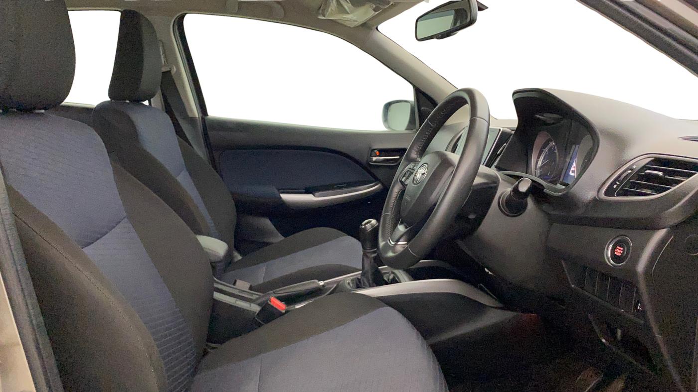 2021 Toyota Glanza V, Petrol, Manual, 36,302 km, Right Side Front Door Cabin