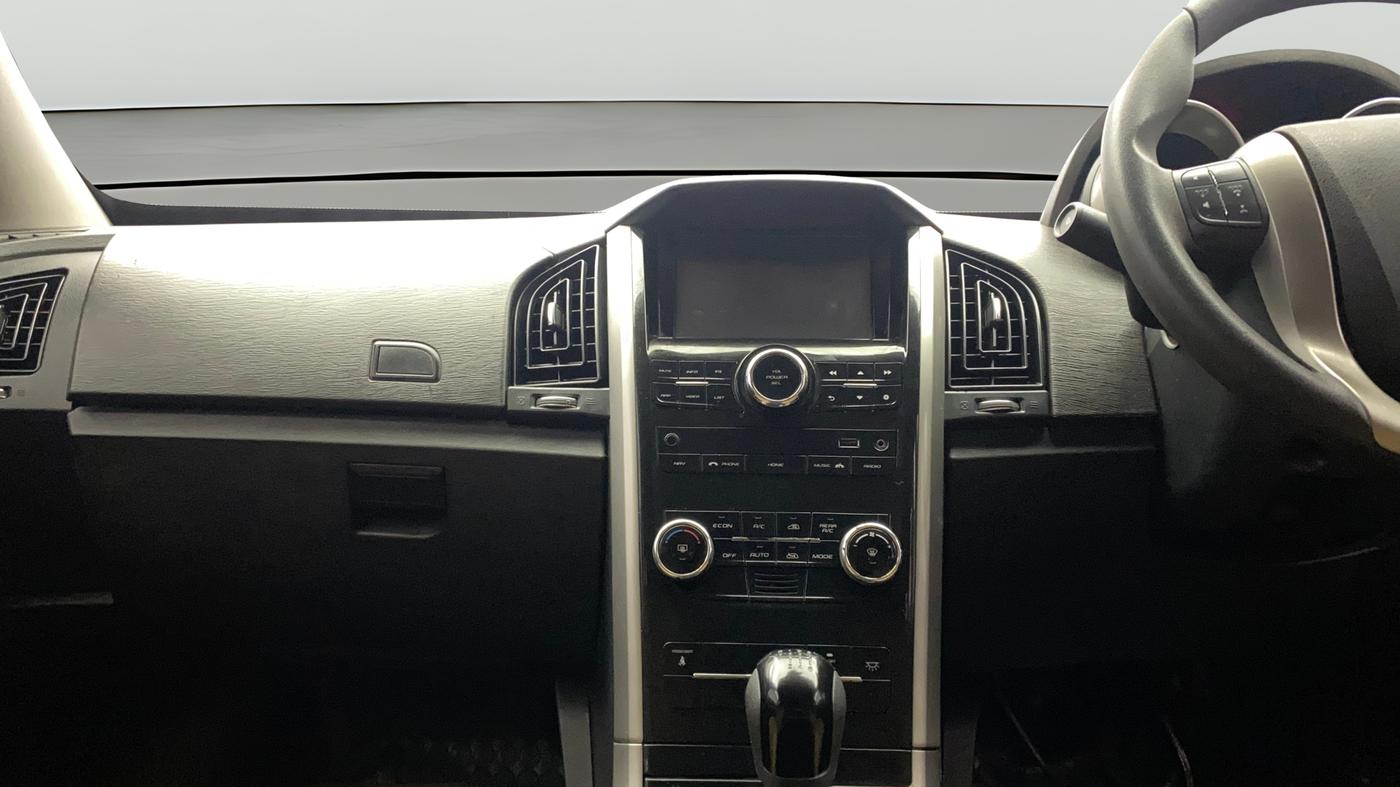 2019 Mahindra XUV500 W7, Diesel, Manual, 45,881 km, Air Conditioner