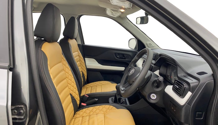 2023 Tata PUNCH PURE RHYTHM PACK MT, Petrol, Manual, 11,579 km, Right Side Front Door Cabin