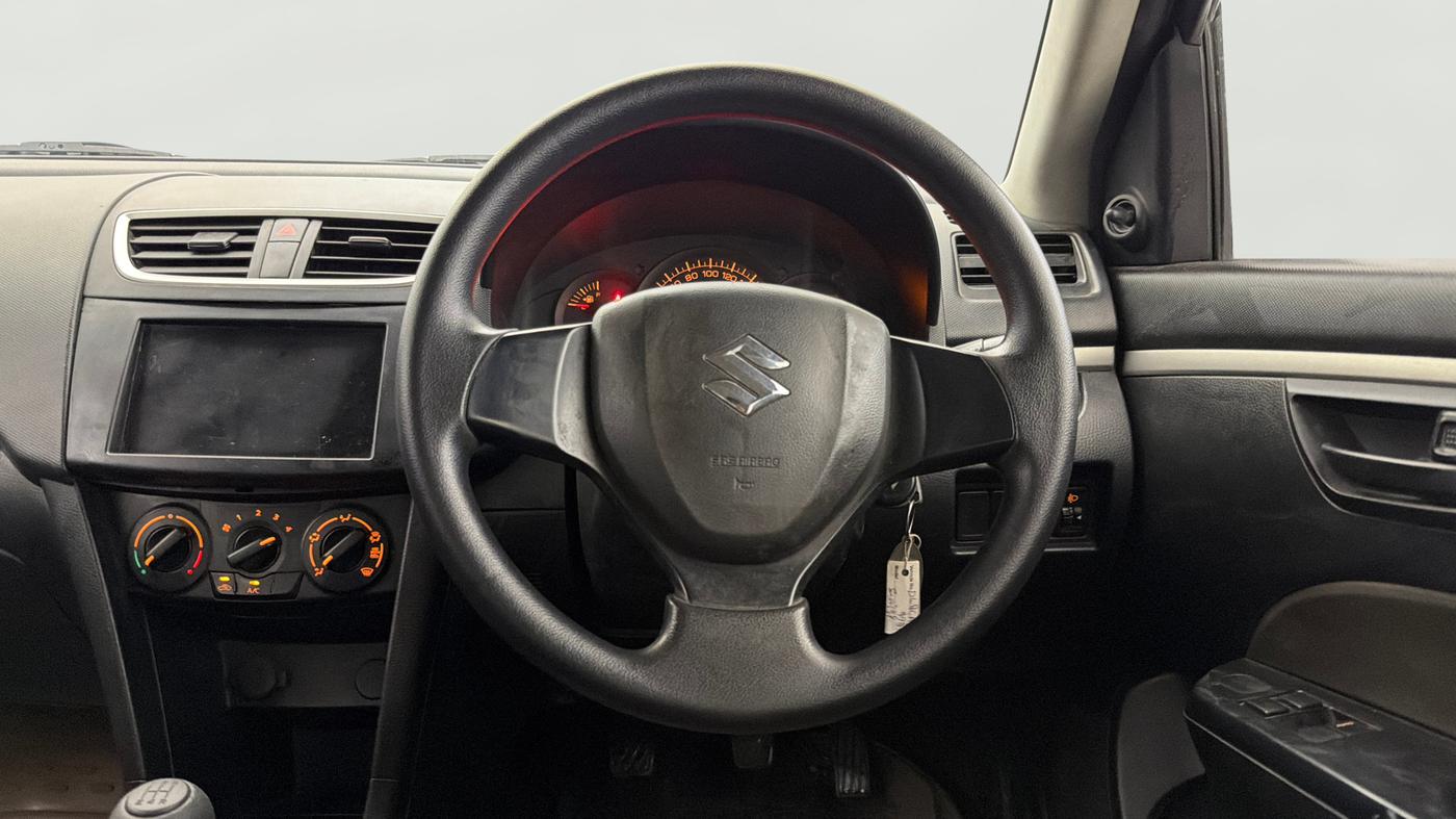 2017 Maruti Swift LXI (O), Petrol, Manual, 67,824 km, Steering Wheel Close Up
