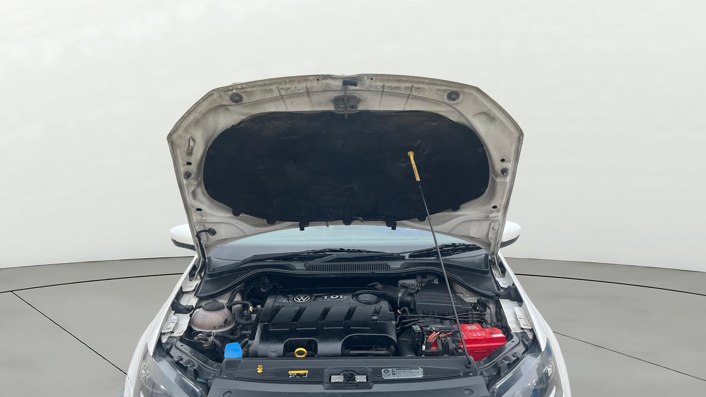 2019 Volkswagen Ameo TRENDLINE 1.5L, Diesel, Manual, 1,00,303 km, Open Bonet